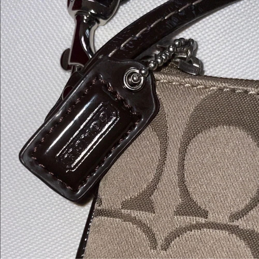 Coach stylish wristlet